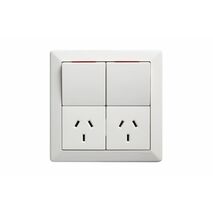 Como - Vertical double powerpoint 2 gang 10A 240V a.c. square plate white