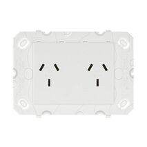 Arteor 770 series - Horizontal double powerpoint autoswitch 2 gang 10A 240V a.c. white