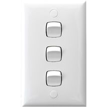 HPM Standard 10A 3 Gang Single Pole Double Throw Vertical Switch White