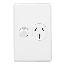 Classic C2000 Series, Single Switch Socket Outlet, Classic, 250V, 15A, Vertical - Black
