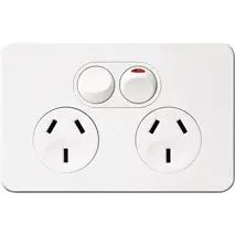 SIL. 10A twin socket Horz+ shutter MW