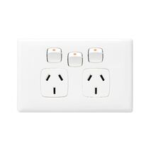 HPM Linea Horizontal Double Power Point with Extra Switch White