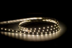 4.8w 24v DC IP20 LED Strip 5500k