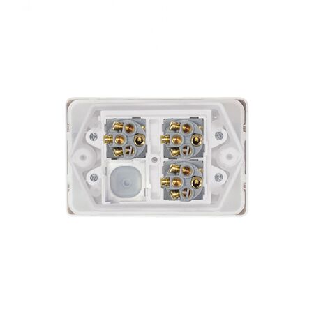 Puma -u00a0Switch Horizontal 3 Gang 10AX 250V IP66  x5 - PUSW3G66