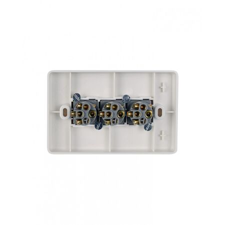 Puma - Switch Horizontal 3 Gang 10AX/16A 250V Vandal Proof  x10 - PUSW3GVP