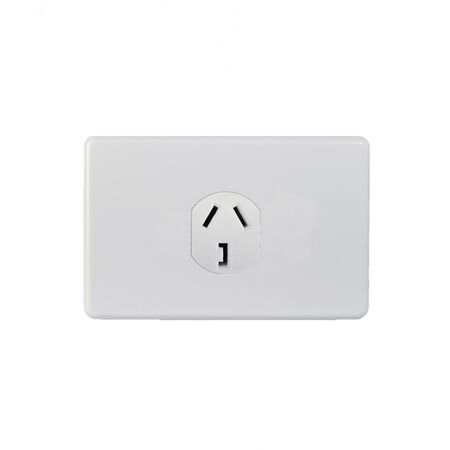 Puma -u00a0Socket Unswitched 1 Gang 32A 250V White  x10 - PUSO321G