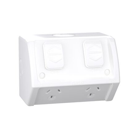 Weathershield
Socket
Twin, 10A, 250VAC, IP54 | Resistant Grey