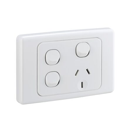2000 Series
Single Switch Socket Outlet
250V, 10A, 2 Removable Extra Switch | White Electric
