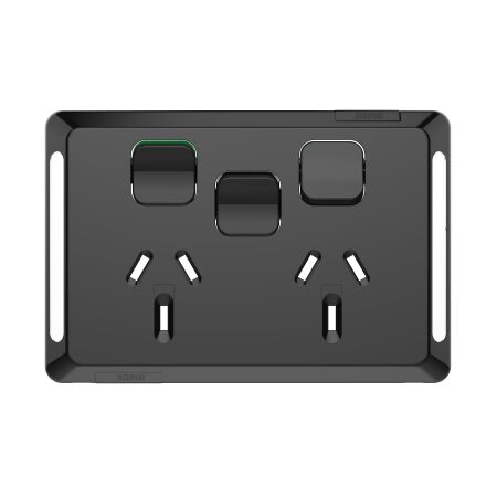 Pro Series, Twin Power Point Skin, Horizontal Mount, 1ExBlank, 10A, 250V, Clip-On - Black