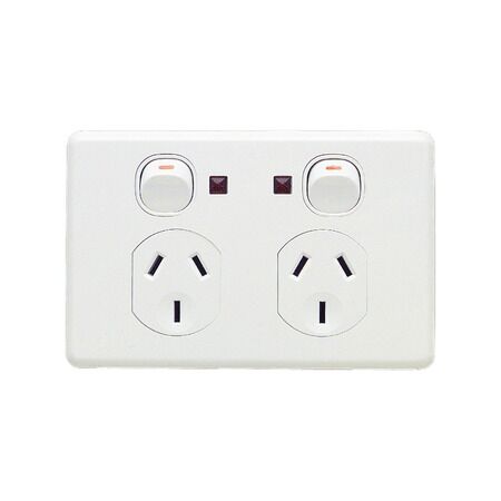 Classic C2000 Series, Twin Switch Socket Outlet, Classic, 250V, 10A, Indicator - White Electric