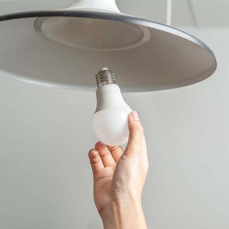 Brilliant 7W A60 E27 Globe