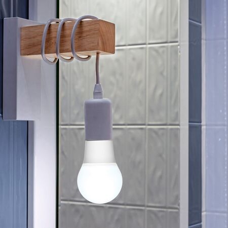 Brilliant 7W B22 A60 LED Globe