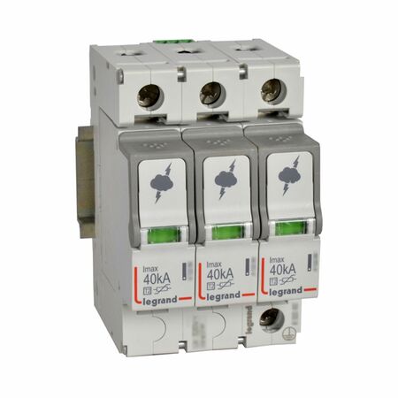 Surge protection device of sub distribution boards T2 - Imax: 40kA/pole Up:2.1kv Uc: 440V a.c. 3P with remote status monitoring - 3 module