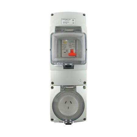 RCD Protected Socket Outlet 3 Pin 15A 250V IP66
