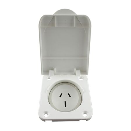 Caravan Outlet Female – 3 Pin 250V AC 15A