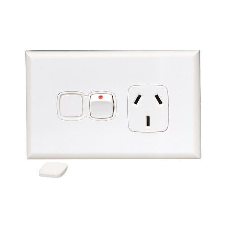 Excel - Horizontal single powerpoint 1 gang 10A 240V a.c. with clear circuit ID white