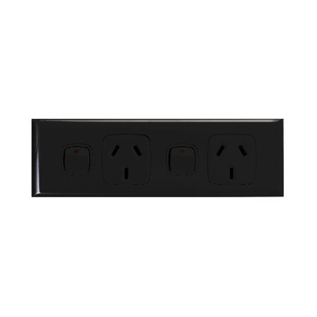 Excel - Horizontal skirting powerpoint 2 gang 10A 240V a.c. with busbar link black