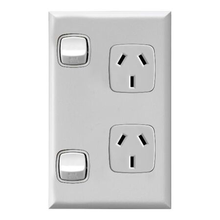 Excel - Vertical double powerpoint 2 gang 10A 240V a.c. white