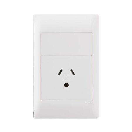 Excel Life - Common plate - Vertical single powerpoint 1 gang 10A 240V a.c. autoswitch with round earth white