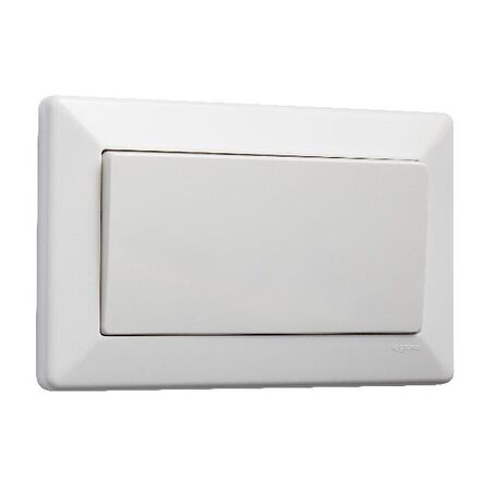 Como - Horizontal Single Pole Double Throw - rocker Intermediate switch large 1 gang 10A 240V a.c. white