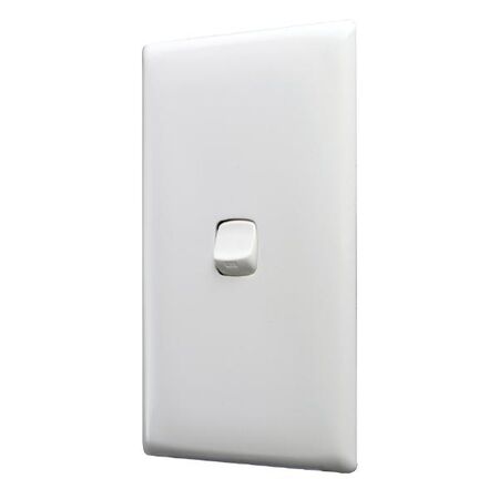 Linea - Vertical rocker switch - Single Pole Double Throw - 1 gang 2 way 240V a.c. white