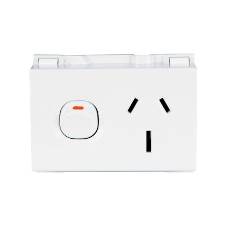 Clipsal - Max 4, Switched Socket outlet, DIN Mounted 1 Gang 15 A 250 V 3 pin 4 module double pole