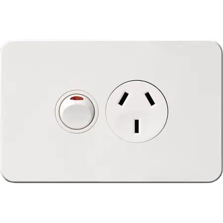 Silhouette 10A socket Horz + shutter MW