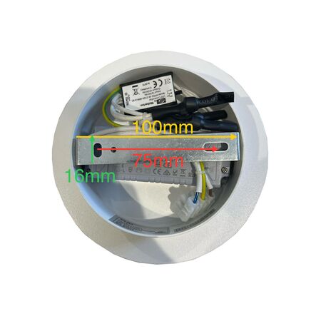 WALL Int S/M City 6W Square Rotatable Wh Dim Tri 3K/4K/5.7K 328 Lm