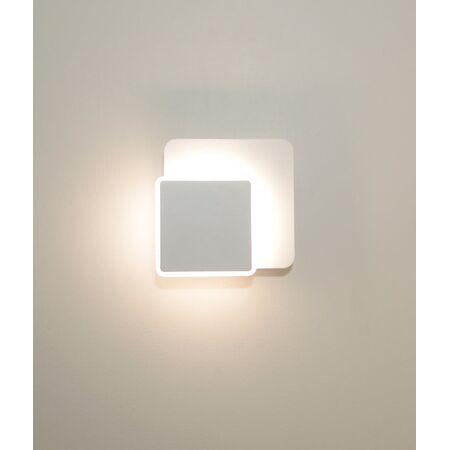 WALL Int S/M City 6W Square Rotatable Wh Dim Tri 3K/4K/5.7K 328 Lm