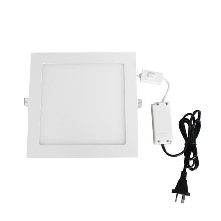 D/L LED DIMM SLIM WH SQ TRI 3K/4K/5K 720 LM 9W 130MM IP40