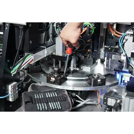 Screwdriver with interchangeable blade set SYSTEM 6 Screwdriver with interchangeable blade set SYSTEM 6