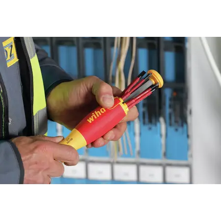 Screwdriver with bit magazine LiftUp electric Screwdriver with bit magazine LiftUp electric