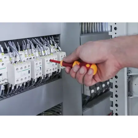 Screwdriver with bit holder set slimVario® electric