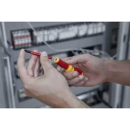 Screwdriver with bit holder set slimVario® electric