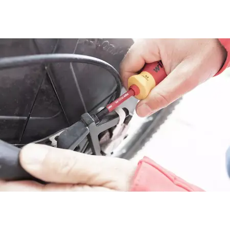 Screwdriver with bit holder set slimVario® electric