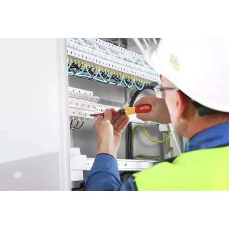 Torque screwdriver TorqueVario®-S electric 0.5 - 2 | 6 %