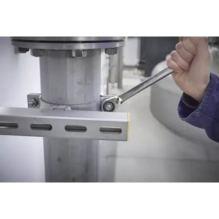 Ring ratchet open-ended spanner set