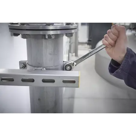 Ring ratchet open-ended spanner set