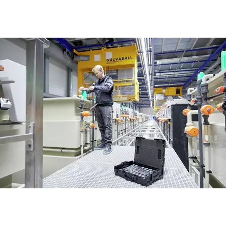 Nut driver and bit set 1/4" and 1/2"