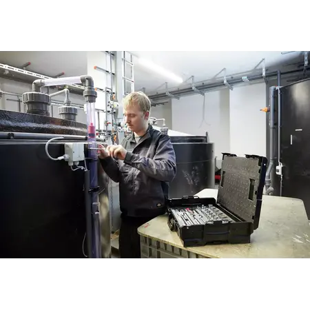 Nut driver and bit set 1/4" and 1/2"