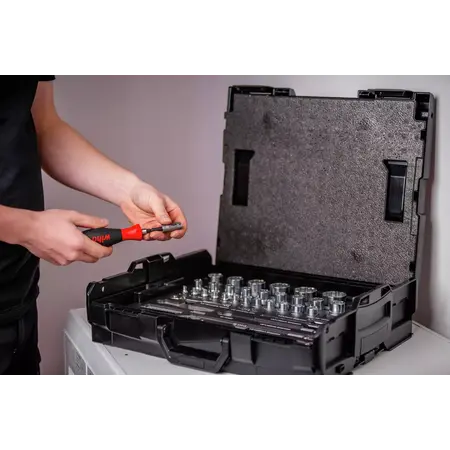 Nut driver and bit set 1/4" and 1/2"