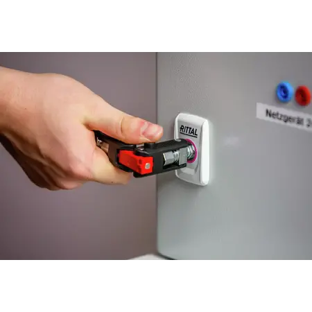 Universal key with double joint