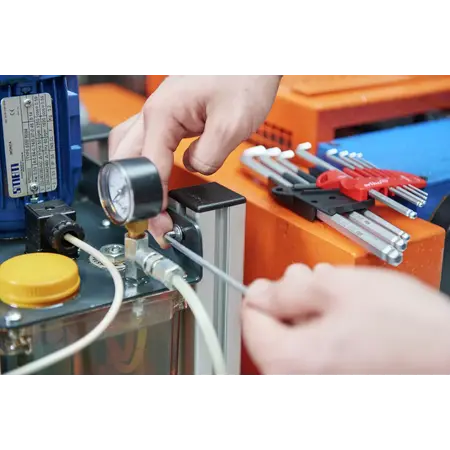 L-key set in ProStar holder