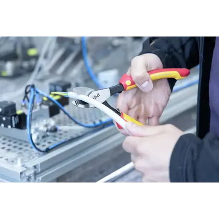 Industrial electric cable cutter 180 mm | x
