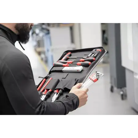 Tool set mechanic