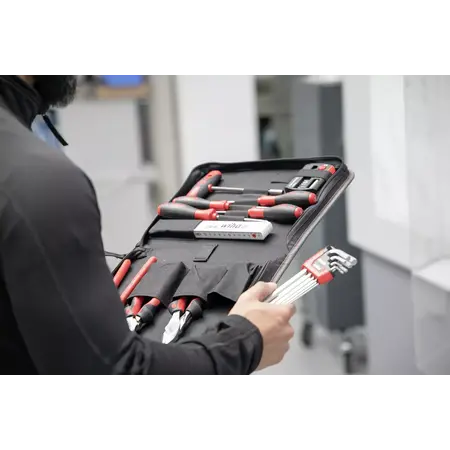 Tool set mechanic