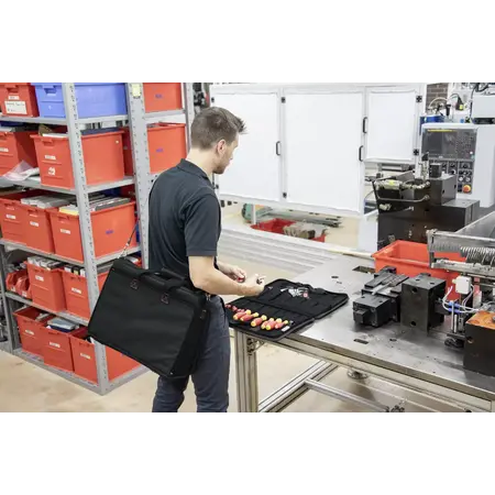 Tool set service technician