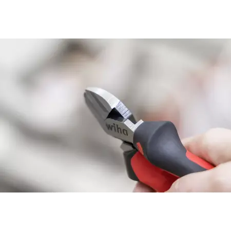 Industrial diagonal cutters with DynamicJoint® 180 mm | x