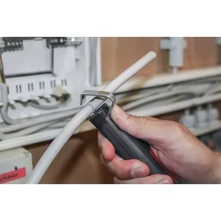 Stripping tool with self-rotating drag blade - | 165 mm