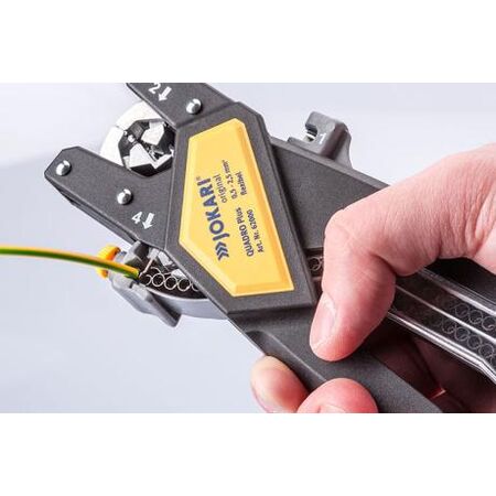 Combination Crimp / Strip / Cut / Twist Tool 0.5-2.5mm² Bootlace Terminals